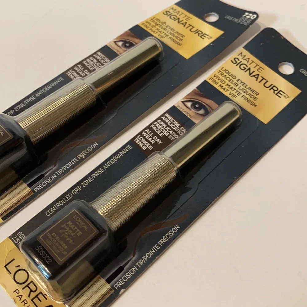 L’Oréal 2 Matte Signature Liquid Eyeliner Greige (720) - Picture 4 of 5